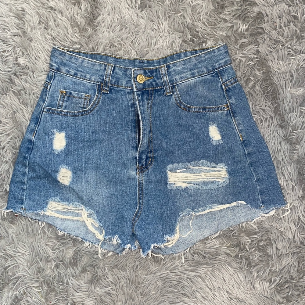 Shein mom jean shorts, mid wash.